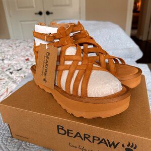 Bearpaw Prominence Sandal size 9 never worn